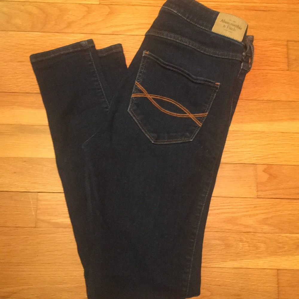 Skinny jeans